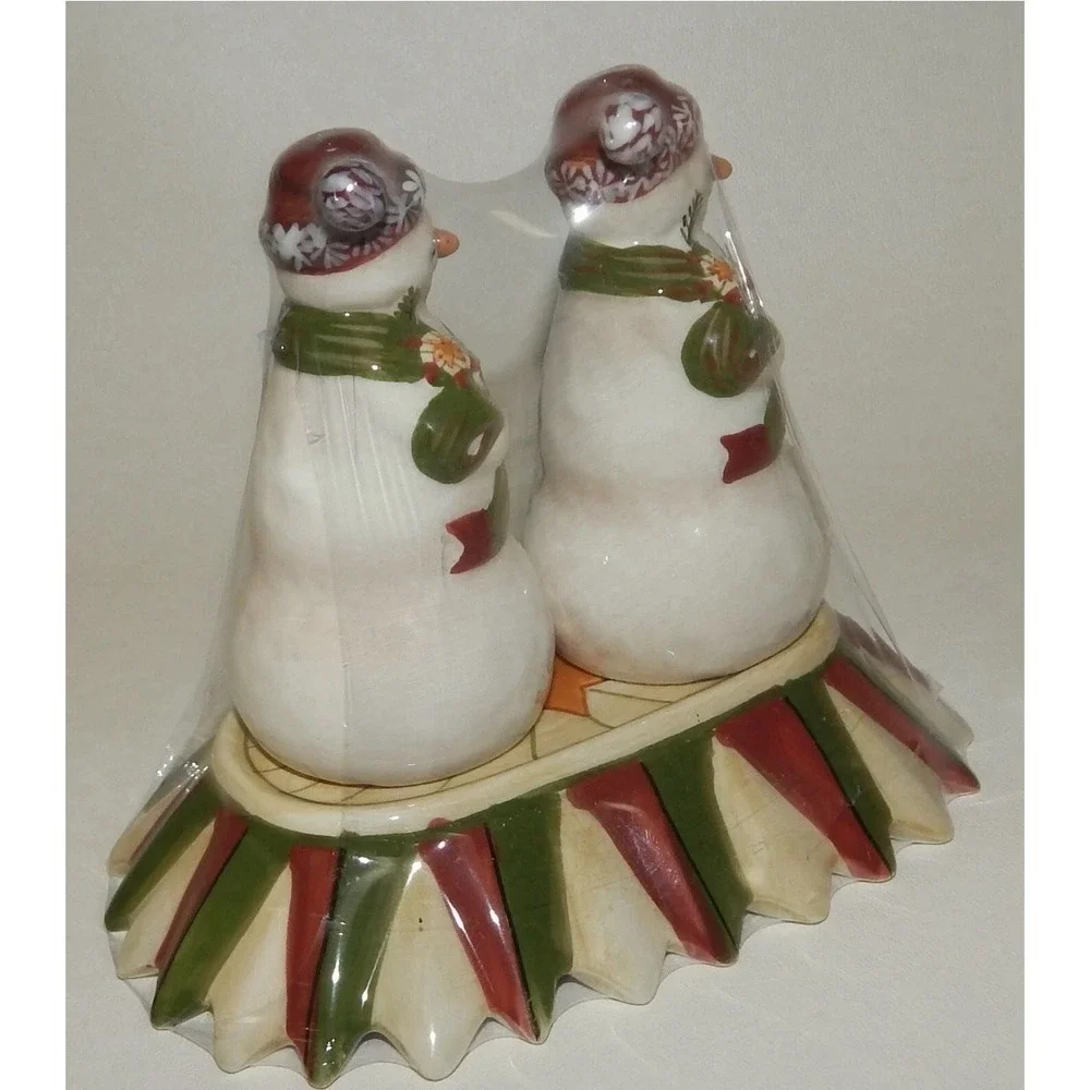 NIB Tracy Jingle Bell Let's Hang Mistletoe Snowman Salt & Pepper Shaker Tray Set